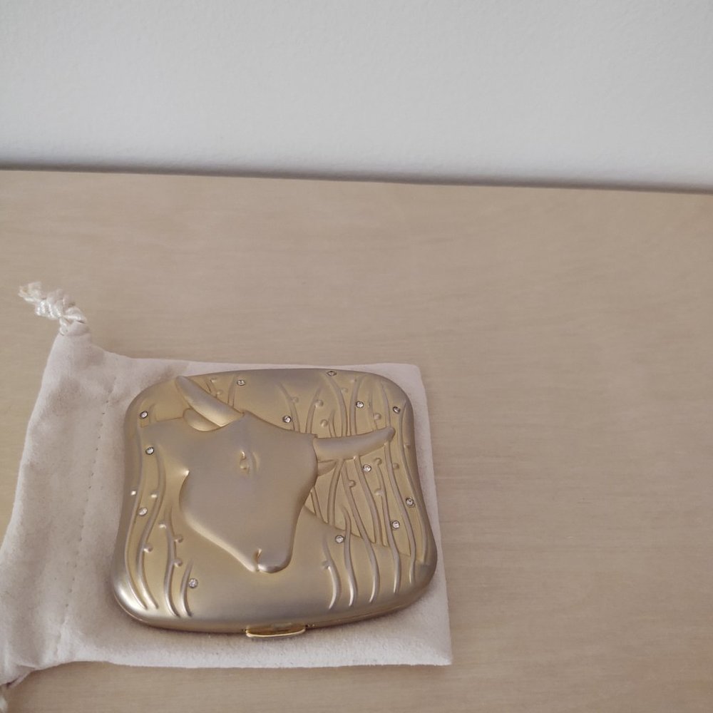 Estee Lauder Compact